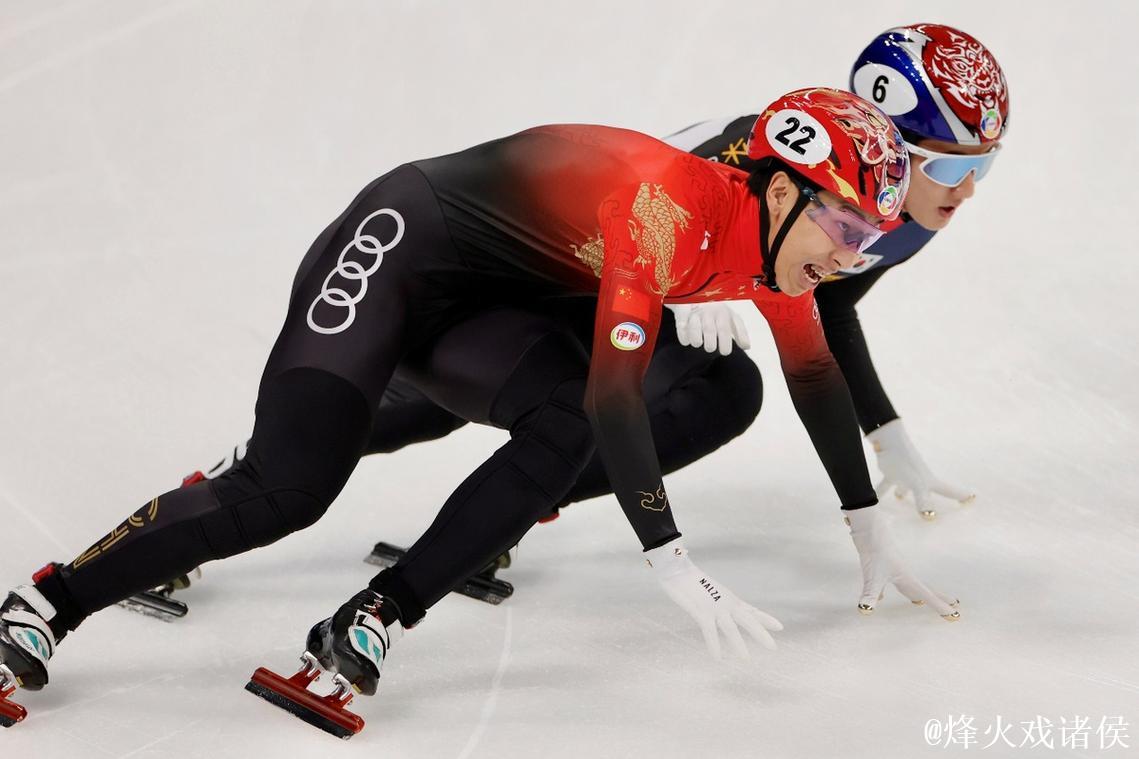 短道速滑世界杯男子5000米接力 中国队勇夺银牌 短道速滑世界杯男子5000米接力 中国队勇夺银牌